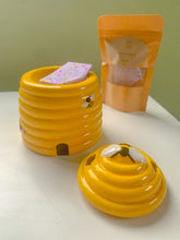 Load image into Gallery viewer, Ceramic Beehive Burner
