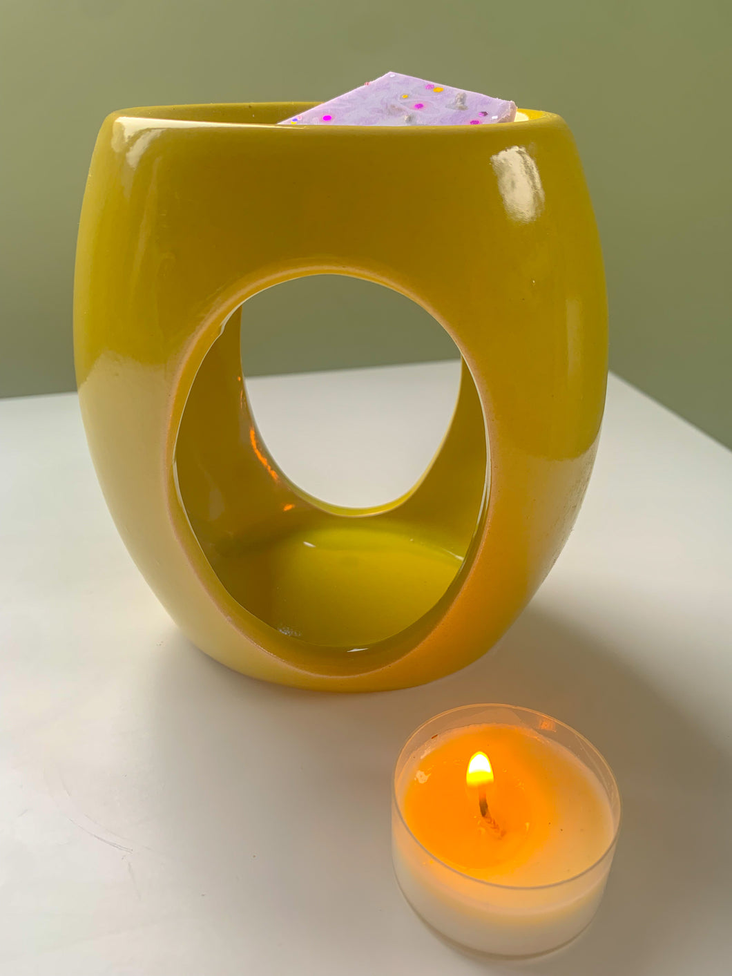 Ceramic Yellow Oval Burner