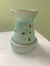 Load image into Gallery viewer, Ceramic Green Flower Burner
