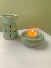 Load image into Gallery viewer, Ceramic Green Flower Burner

